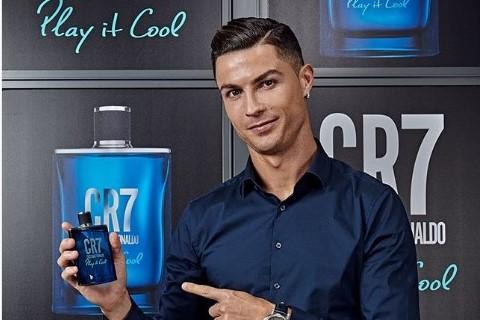 Ronaldo yeni ətrini təqdim etdi