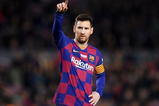 Messi het-trik sayında Ronaldonu keçdi