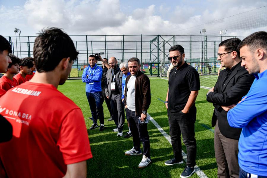 Ayxan Abbasovdan U-15 millisinə dəstək ziyarəti - Şəkillər