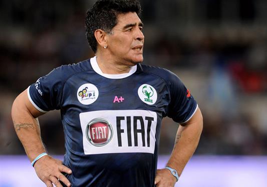 Maradona yenidən məşqçiliyə başlayır - ikinci divizionda