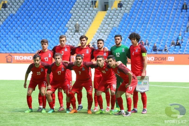 Rəşad Sadıqov 24 futbolçuya dəvət göndərdi