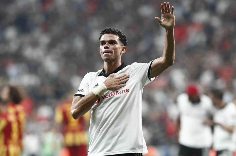 Pepe "Beşiktaş"dan rəsmən getdi