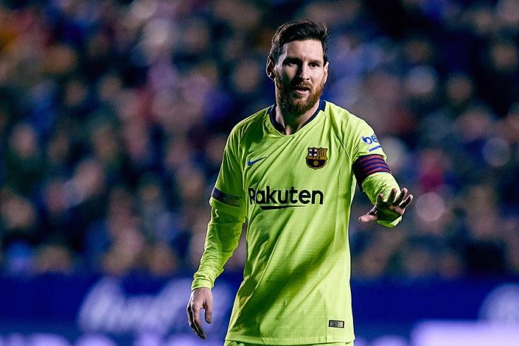 Messi Xavinin rekordunu yenilədi