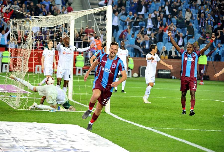 "Beşiktaş" "Trabzonspor"a uduzdu