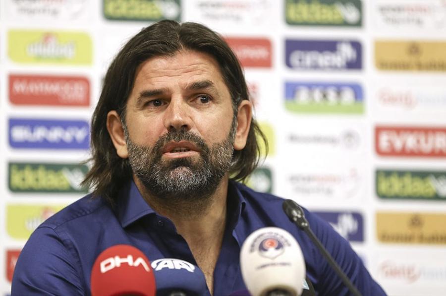Türk futbolunda bənzərsiz olay - baş məşqçilik 4 saat çəkdi