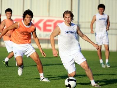 Daniel Axtyamov "Konyaspor"da  (FOTO) 