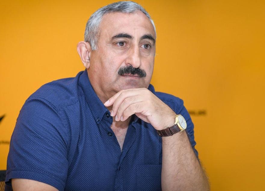Nazim Süleymanov rusların məşhur kanalında - şərhçi kimi