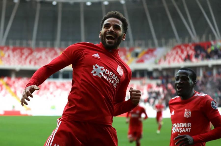 "Barselona"dan ayrılan futbolçu "Beşiktaş"da