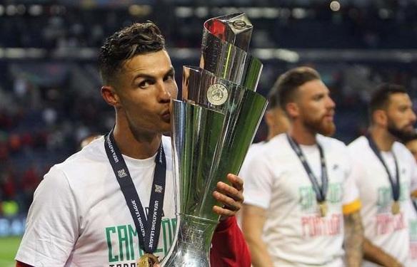 Ronaldo Portuqaliyanın ən yaxşı oyunçusu oldu – 10-cu dəfə