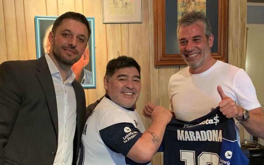 Maradonanın yeni klubu 