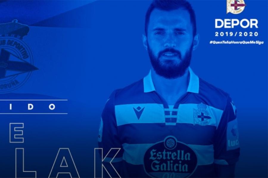 Türk futbolçu rəsmən "Deportivo"da