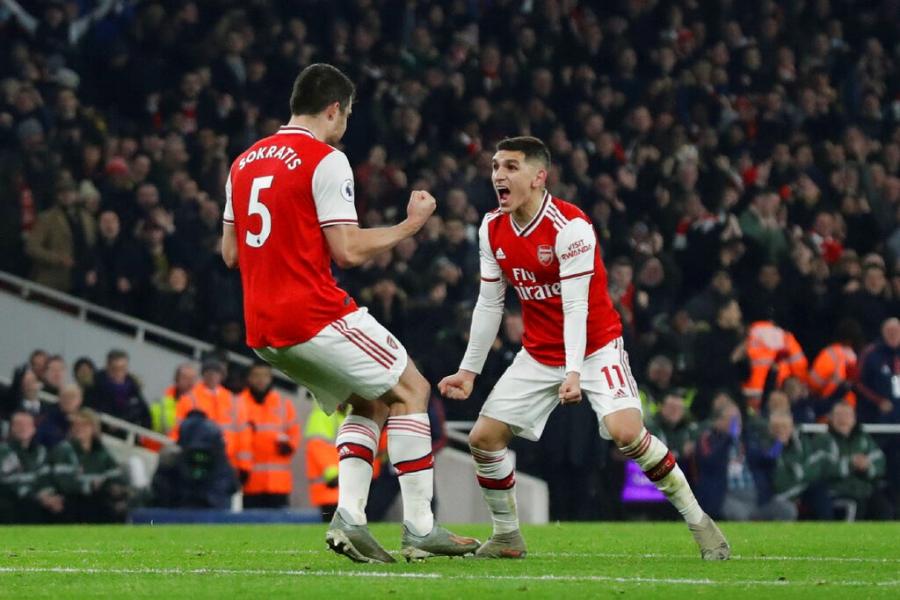 "Arsenal" "Mançester Yunayted"i məğlub etdi