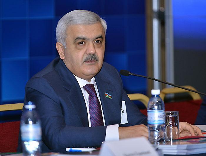 Rövnəq Abdullayev yenidən AFFA-nın prezidenti seçildi