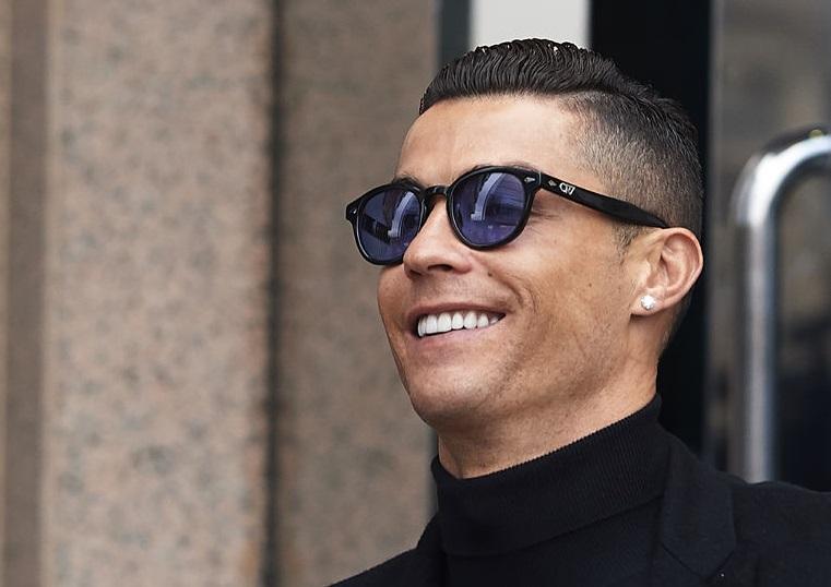 Ronaldo "İnstaqram"ın "kral"ı oldu 