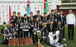 "Neftçi"nin futbolçuları mükafatlandırıldı