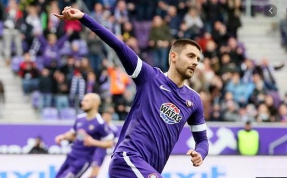 Nazarovun komandası "Hamburq"a qalib gəldi