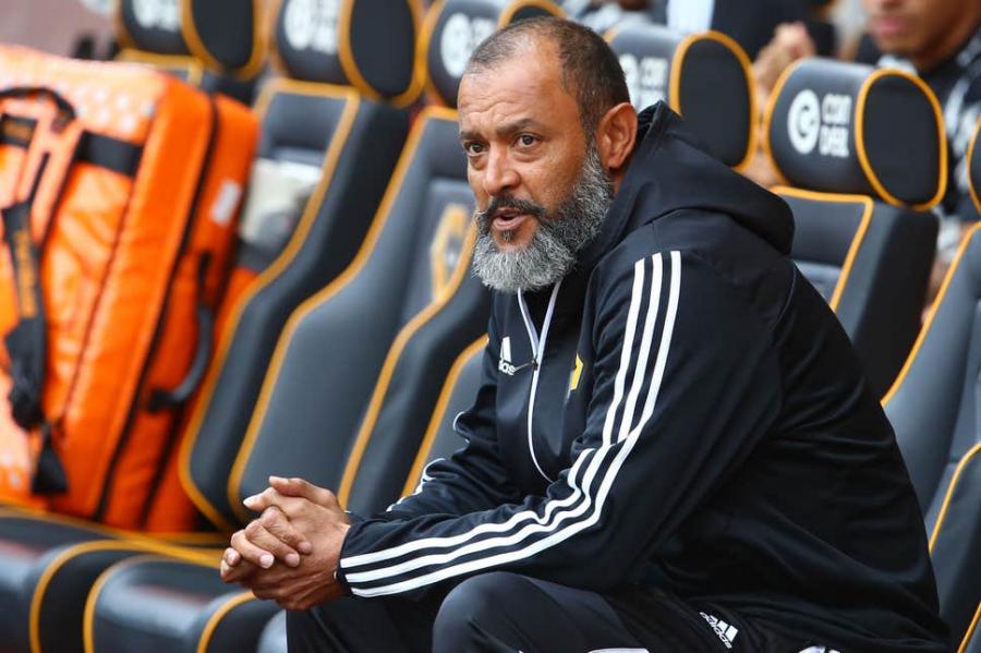 “İnsanlar ölür, biz futbol oynayırıq, absurd durumdur"
