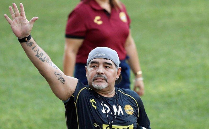 “Koronavirusu bəhanə edib, futbolçularla qul kimi davrandılar” – Maradona