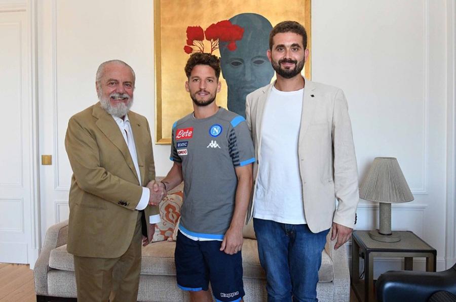 "Napoli" Mertenslə yeni müqavilə imzaladı