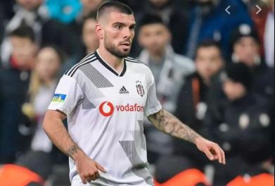 "Beşiktaş" portuqaliyalı ilə yolları ayırdı