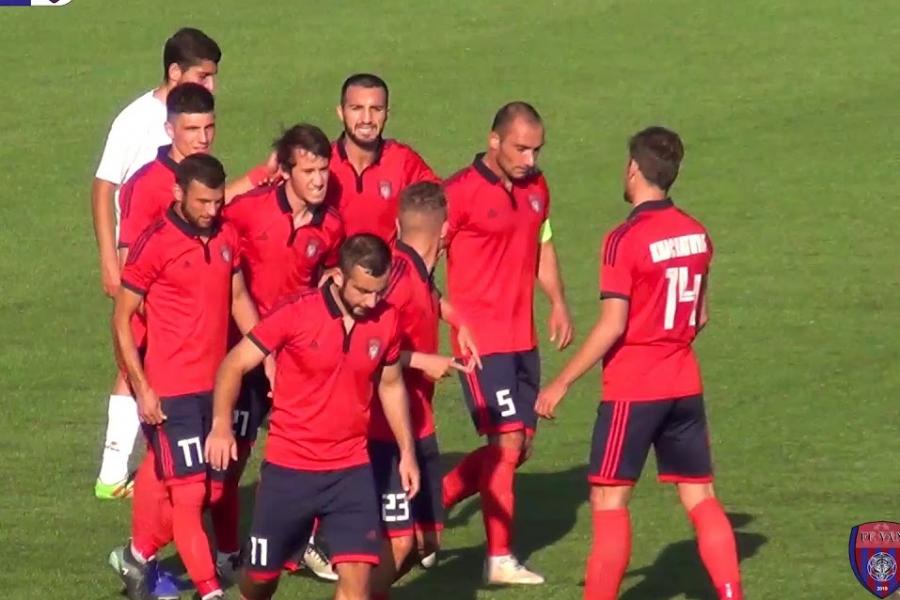 Ermənistan futbolunda skandal - Çempionat dayandırıldı