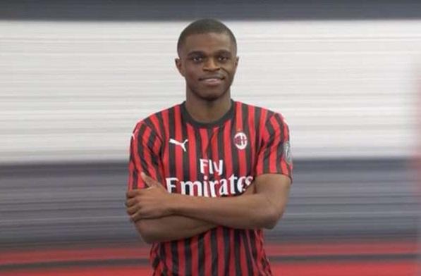 "Milan"da yeni müdafiəçi