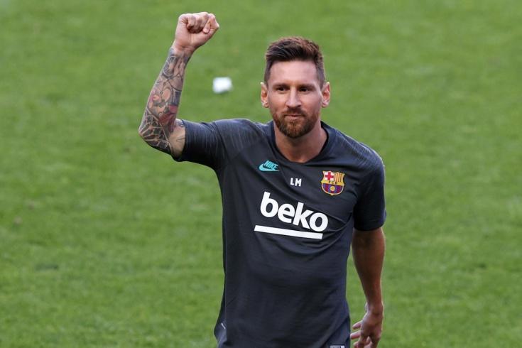 Messi "Barselona"dan ayrılmaq istədiyini Kumana bildirdi