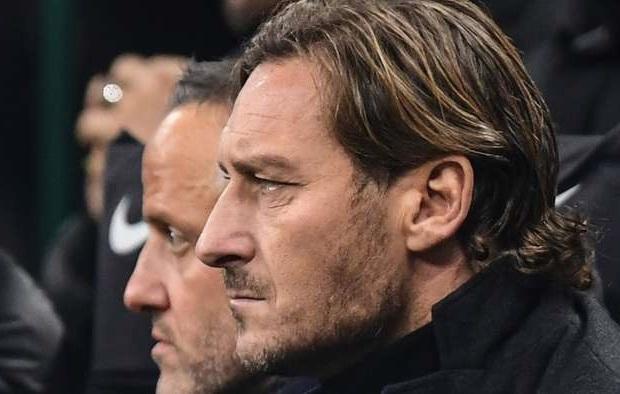 Totti "Roma"ya qayıdır