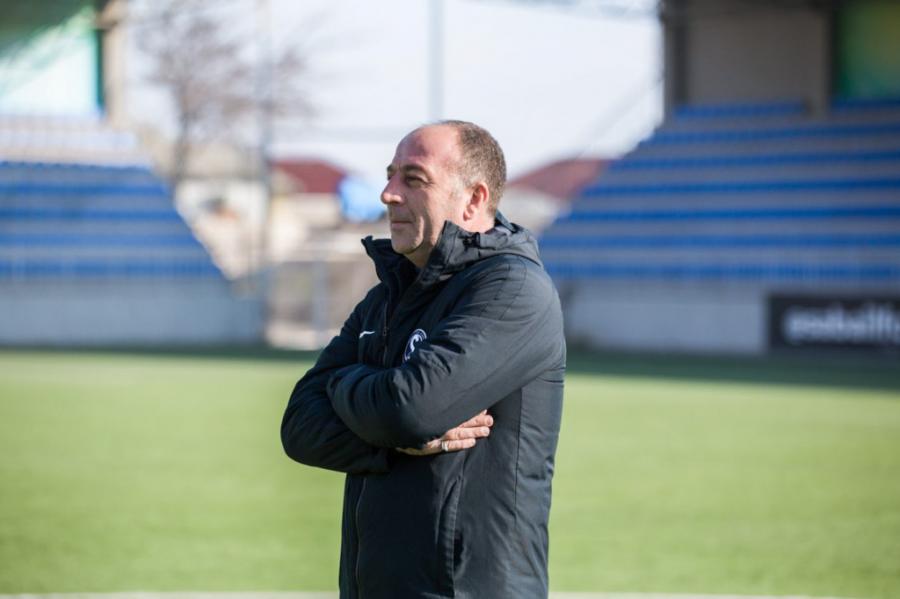 “Futbolçular əvvəlcə Azərbaycan dilini mükəmməl bilməlidirlər” 