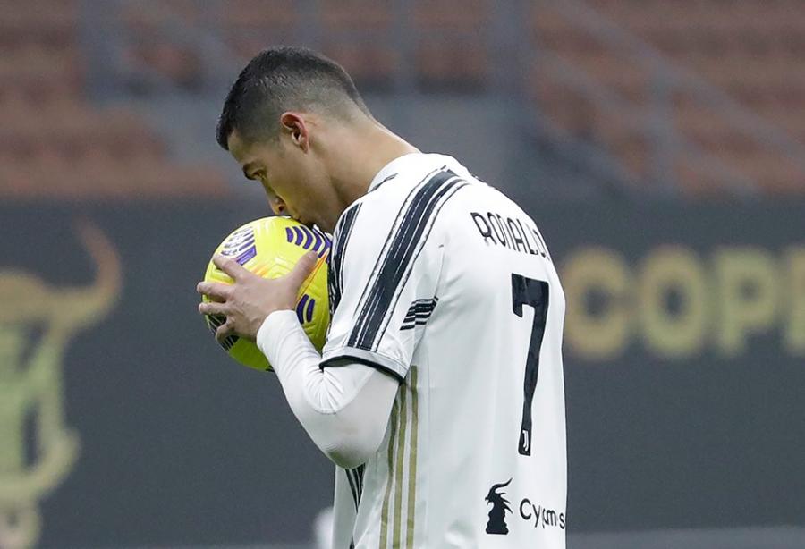Ronaldo “Yuventus”la müqaviləni uzatmaq istəyir