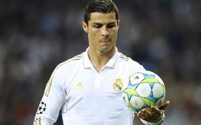 Ronaldo: "Qızıl top"u qazanmaq üçün daha nə edim?"