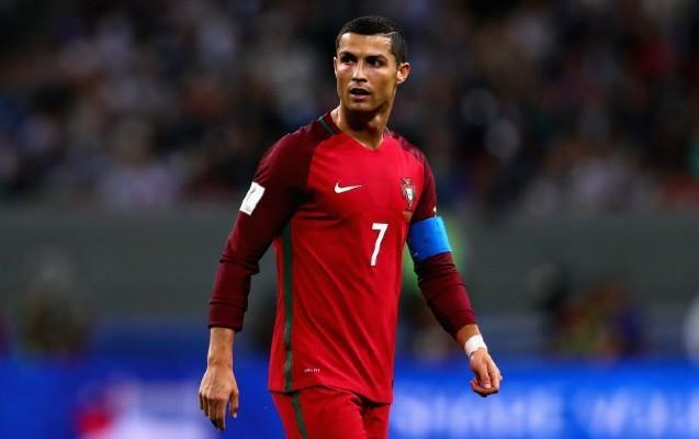 Ronaldo millinin düşərgəsindən ayrıldı