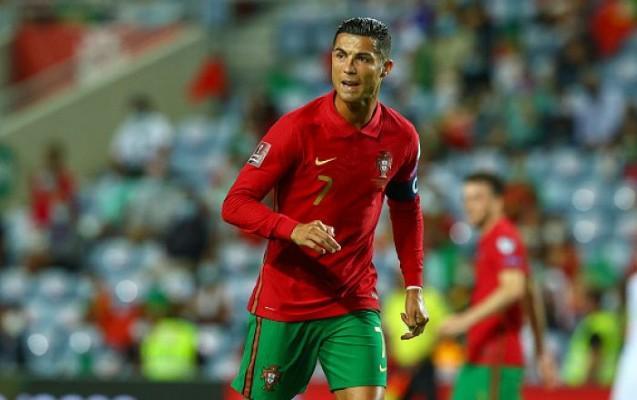 Ronaldo 10-cu dəfə "Ginnesin Rekordlar Kitabı"na düşdü 