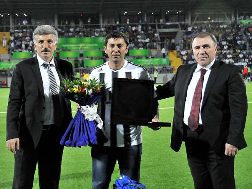 Samir Əliyev rəsmən futboldan getdi