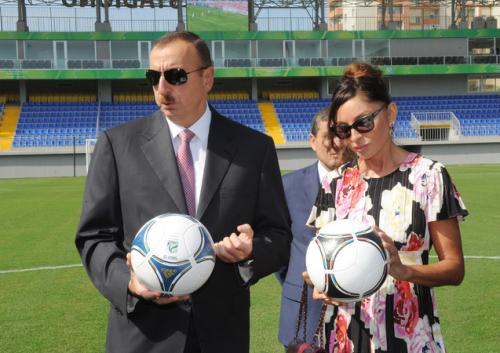 İlham Əliyev yeni stadionun açılışında (FOTOLAR)