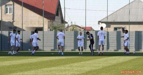 "Qarabağ" "Turan"la oyunun hazırlıqlarına start verdi