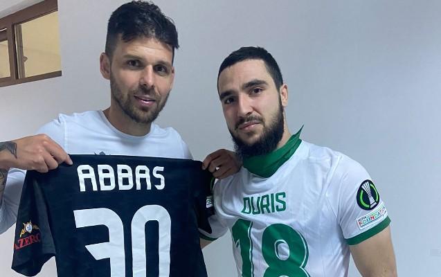 “Omoniya”nın futbolçusu Abbas Hüseynovdan üzr istəyib formasını aldı - Şəkil
