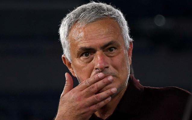 Mourinyo: "Oyuna gedəndə Tanrı ilə söhbətləşirəm"