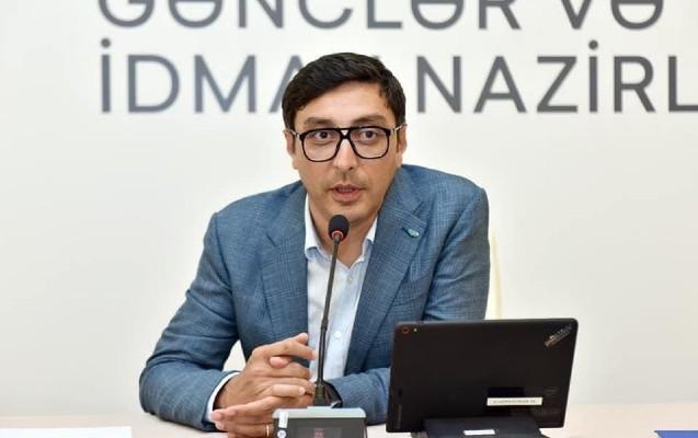 Fərid Qayıbov veteran futbolçularla görüşdü - Şəkillər