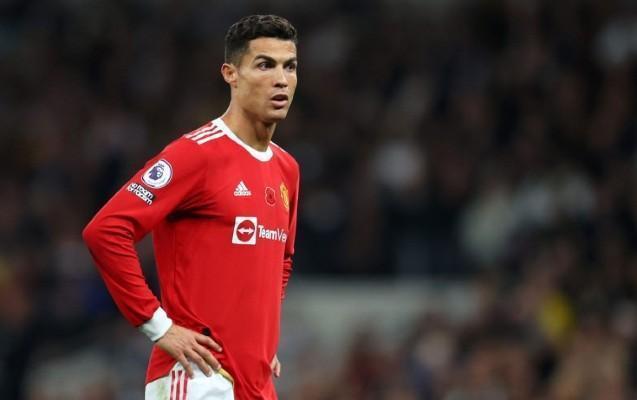 Ronaldo Ten Haqdan narazıdır