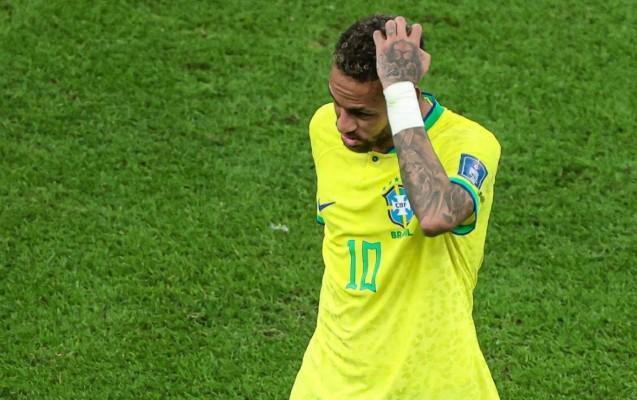 Neymar: "Ümid edirəm ki, Pele oyunumuzdan həzz aldı"