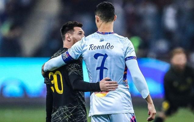 Messi - Ronaldo qarşılaşmasından şəkillər