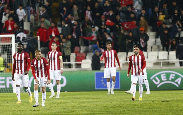 UEFA-dan türk klublarına cəza