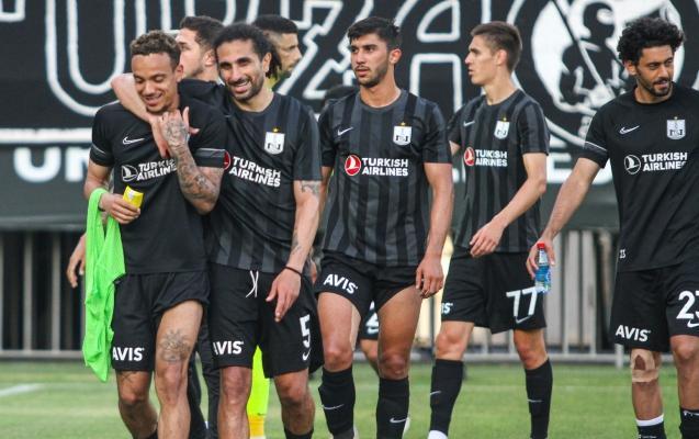 "Neftçi" final sayında "Qarabağ"ı qabaqladı