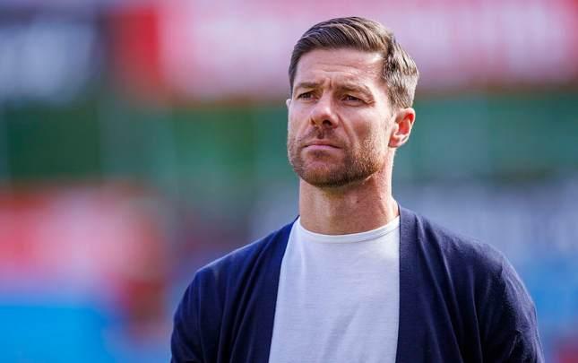 Alonso ulduz futbolçuya "Qarabağ"la oyunda şans verəcəyini açıqladı