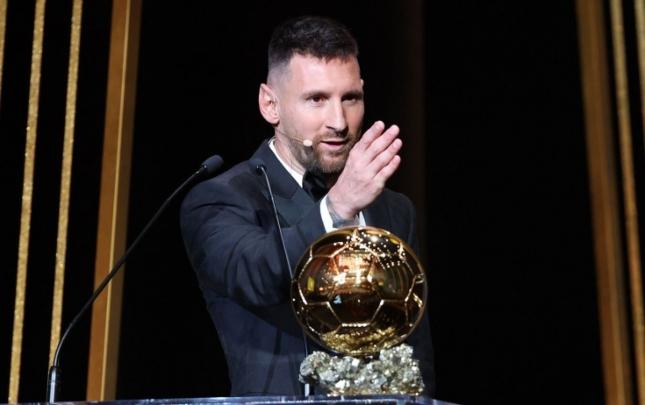 Messi "Qızıl top"u kimə həsr etdi?