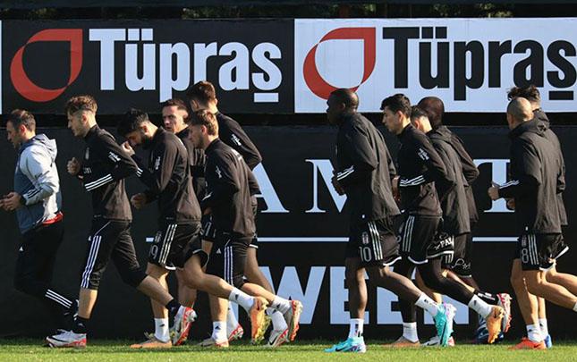 "Beşiktaş" 5 futbolçunu heyətdən kənarlaşdırdı