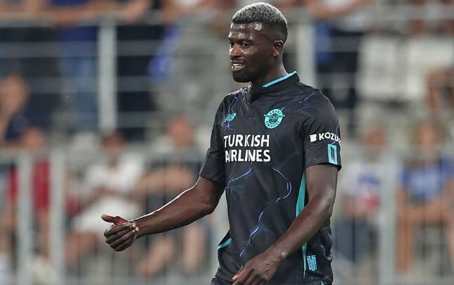 "Adana Demirspor"un futbolçusu 4 aydır maaş ala bilmir