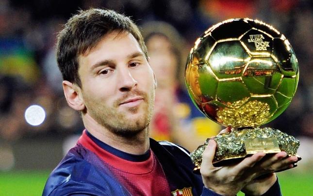 Messi 8-ci "Qızıl top"unu "Barselona"nın muzeyinə bağışladı