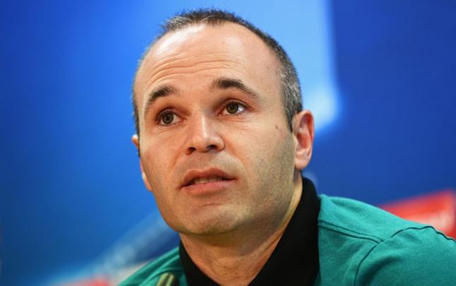 İnyesta: "Qvardiola futbolun bütün prinsiplərini məhv etdi"